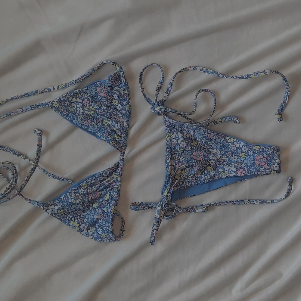 Frankies bikinis top and bottom